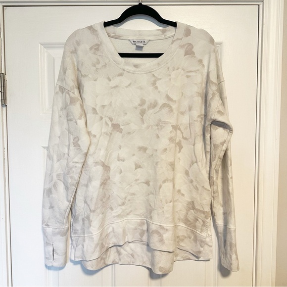 Athleta Boaster Luxe Printed Sweatshirt in Chakra Floral Bluff Grey - Picture 3 of 7